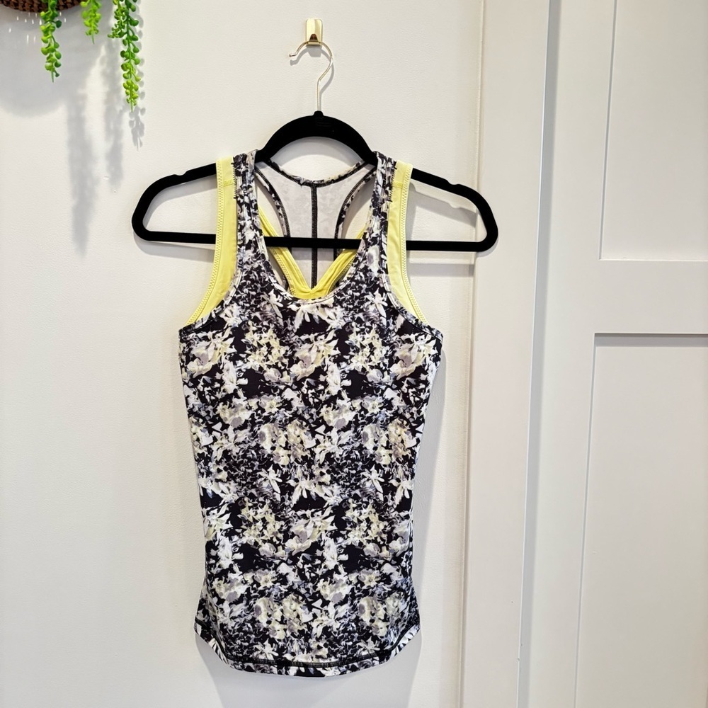 Lululemon Inspiration Tank II Built-in Bra Crosscourt Petal Black Yellow Size 4